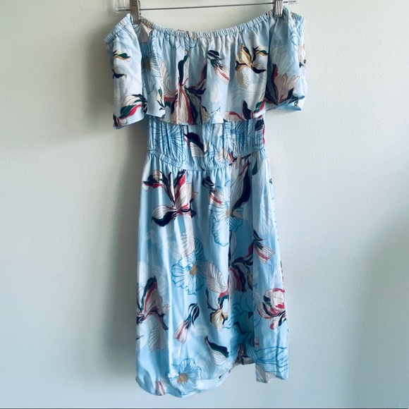 Cupcakes and Cashmere off the shoulder dress! - Picture 1 of 3